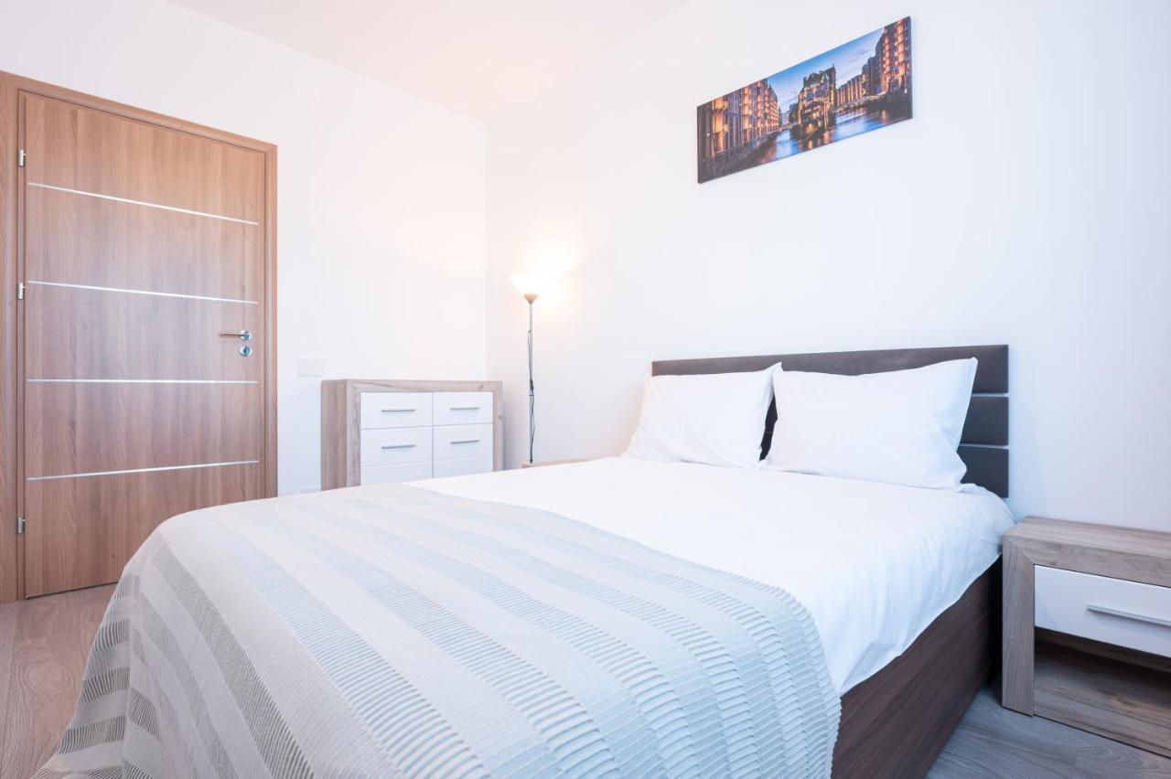 Serene Flat Oradea Exterior foto
