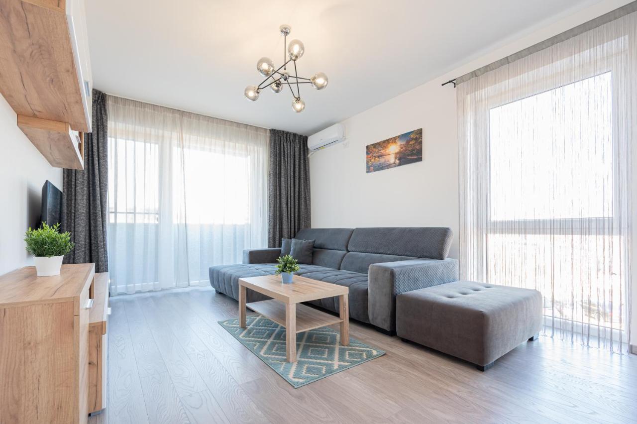 Serene Flat Oradea Exterior foto