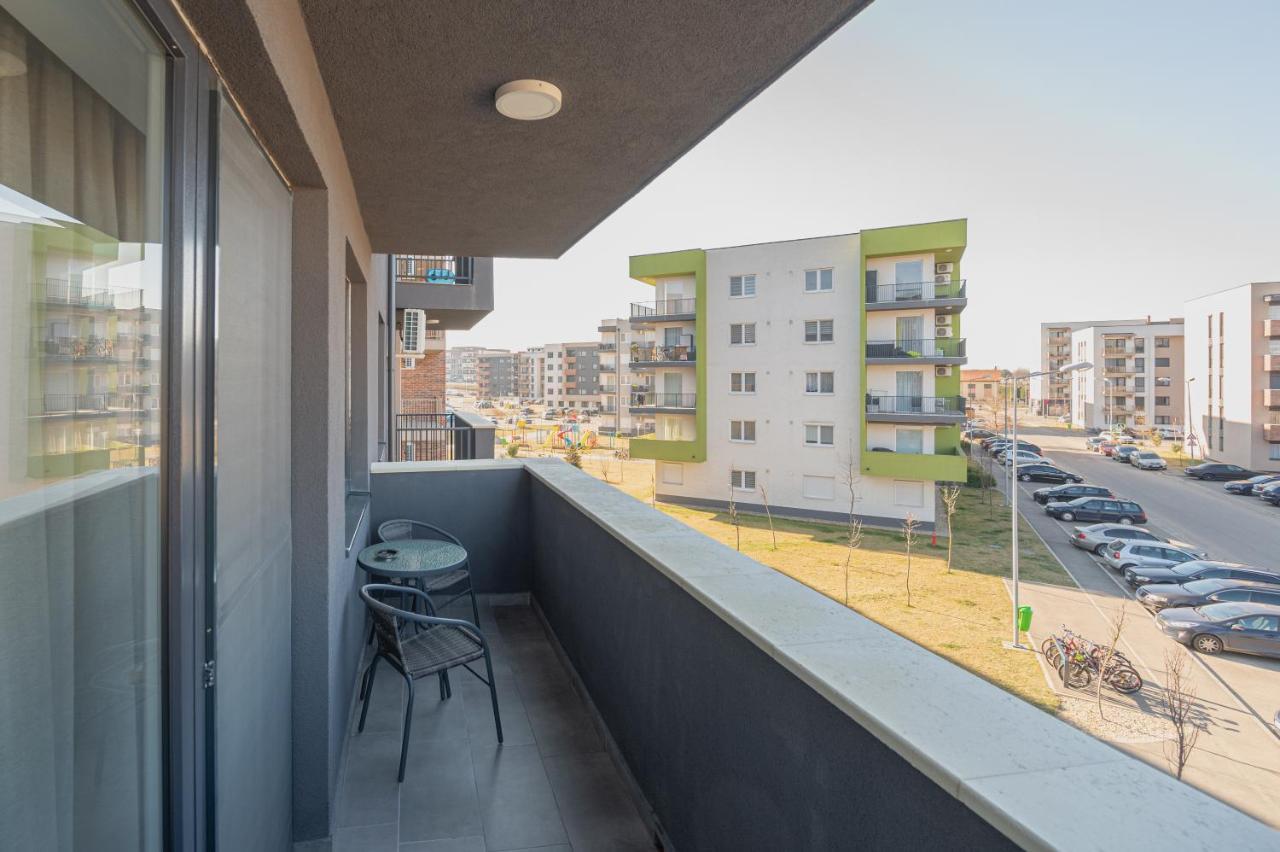 Serene Flat Oradea Exterior foto